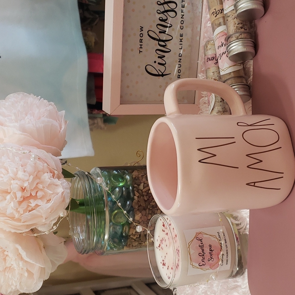 Rae Dunn MI AMOUR Mug